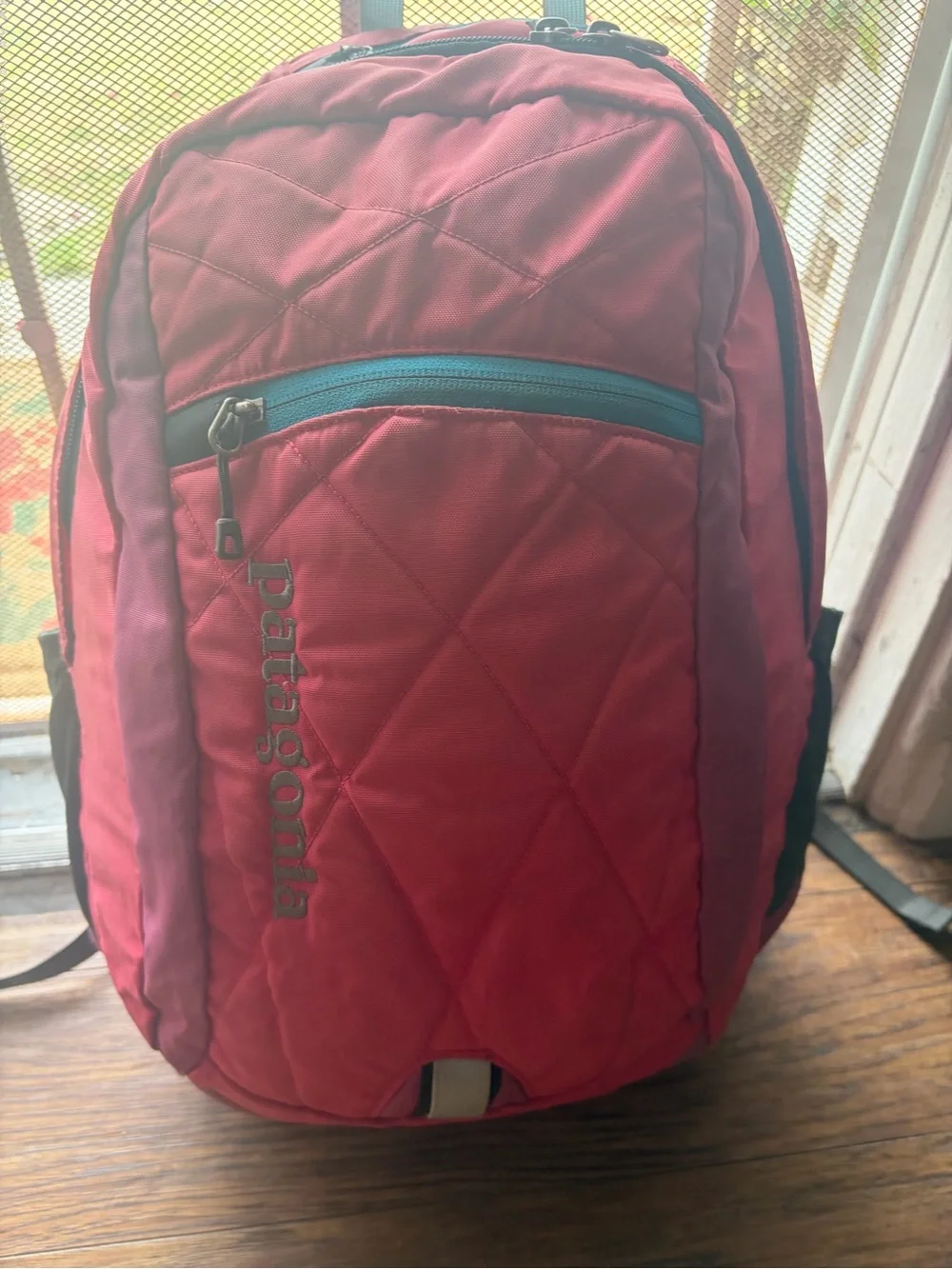 Patagonia Pink Quilted Backpack with Blue Zipper Accent - Picture 2 of 7